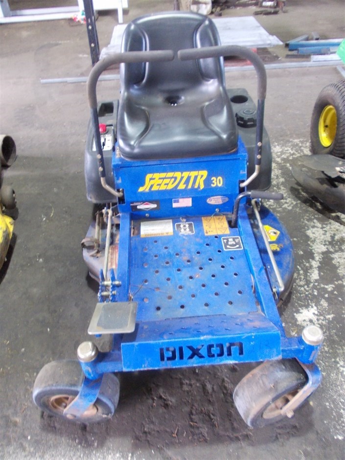 Zero Turn Ride On Mower Dixon ZTR30 Auction (02305009166) Grays Australia