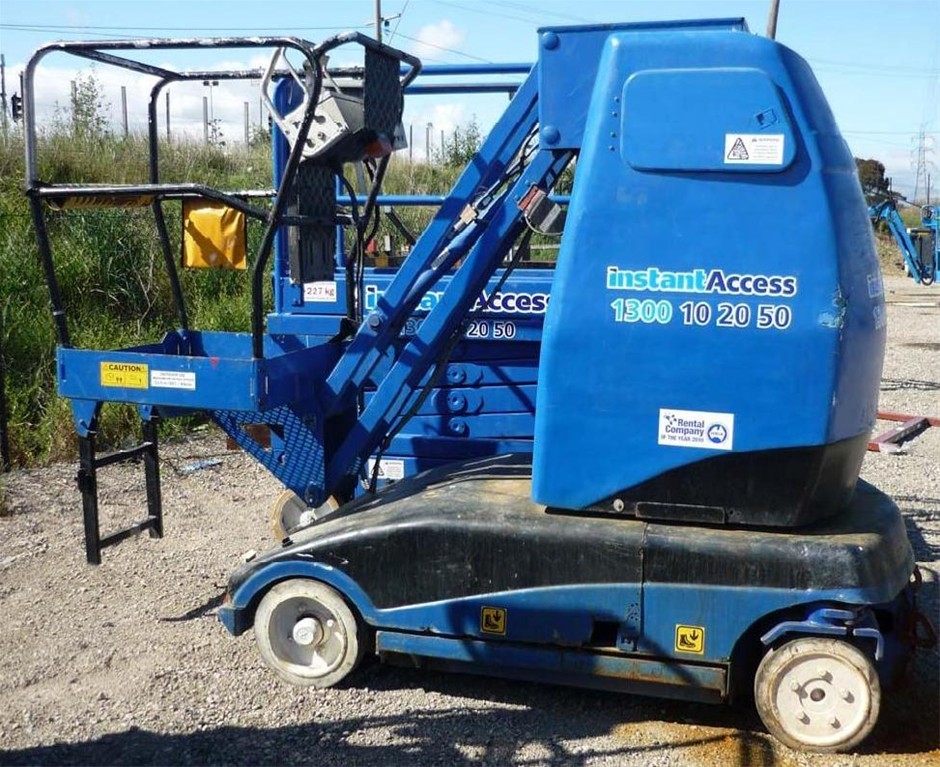 Mast Boom Lift, Upright Model MB26, year 2000, battery electric