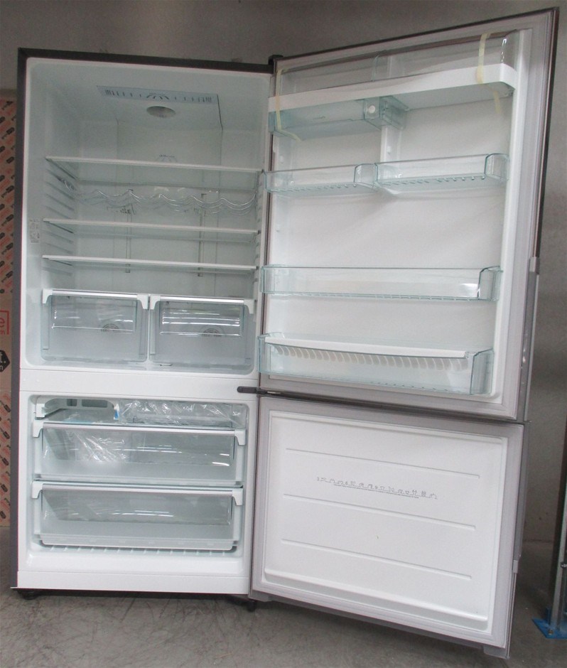 Westinghouse 510L Bottom Mount Fridge Model WBE5100SBR Auction