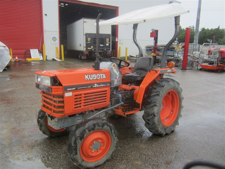 Kubota L2600DT 4WD Tractor Auction (0004-7008205) | Grays Australia