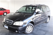 Unreserved 2005 Kia Carnival LS Manual 7 Seats People Mover