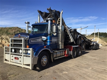 2013 Kenworth T409 6x4 Prime Mover Truck