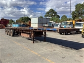 1984 Freighter Triaxle Flat Top Trailer