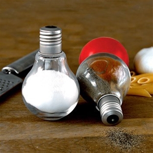 thumbsUp Salt & Pepper Light Bulbs